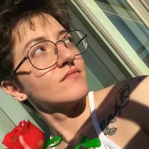 Meet your Posher, Leon